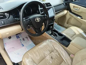 Toyota Camry LE 4dr Sedan (2.5L 4cyl 6A) 2017 Blue