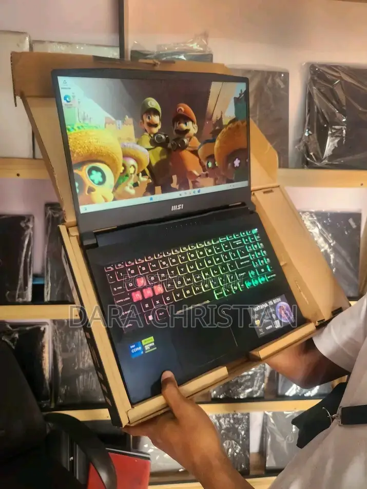 New Laptop MSI 16GB Intel Core I7 SSD 512GB