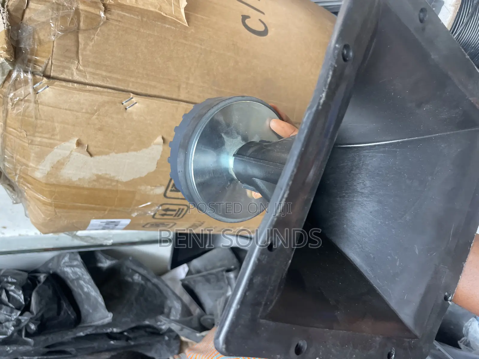 Tweeter Magnet and Plastic