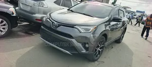 Toyota RAV4 SE FWD (2.5L 4cyl 6A) 2017 Gray