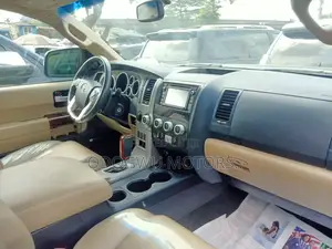 Toyota Sequoia 2014 Black