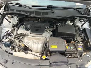 Toyota Camry SE 4dr Sedan (2.5L 4cyl 6A) 2013 Silver