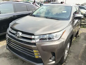 Toyota Highlander Limited Platinum V6 4x2 (3.5L 6cyl 6A) 2016 Brown