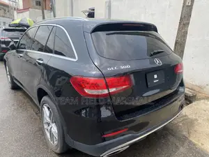 Mercedes-Benz GLC-Class 2016 Black