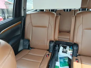 Toyota Highlander Limited 2019 White