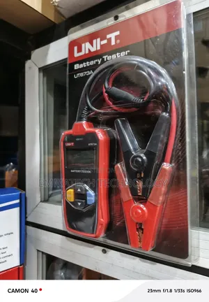 Uni-T Battery Tester
