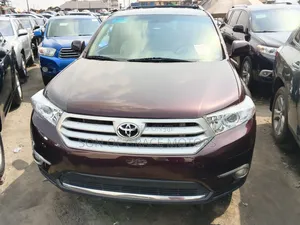 Toyota Highlander Limited 2012 Red