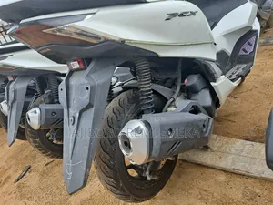 Honda 2009 White