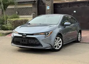 Toyota Corolla LE 2020 Blue