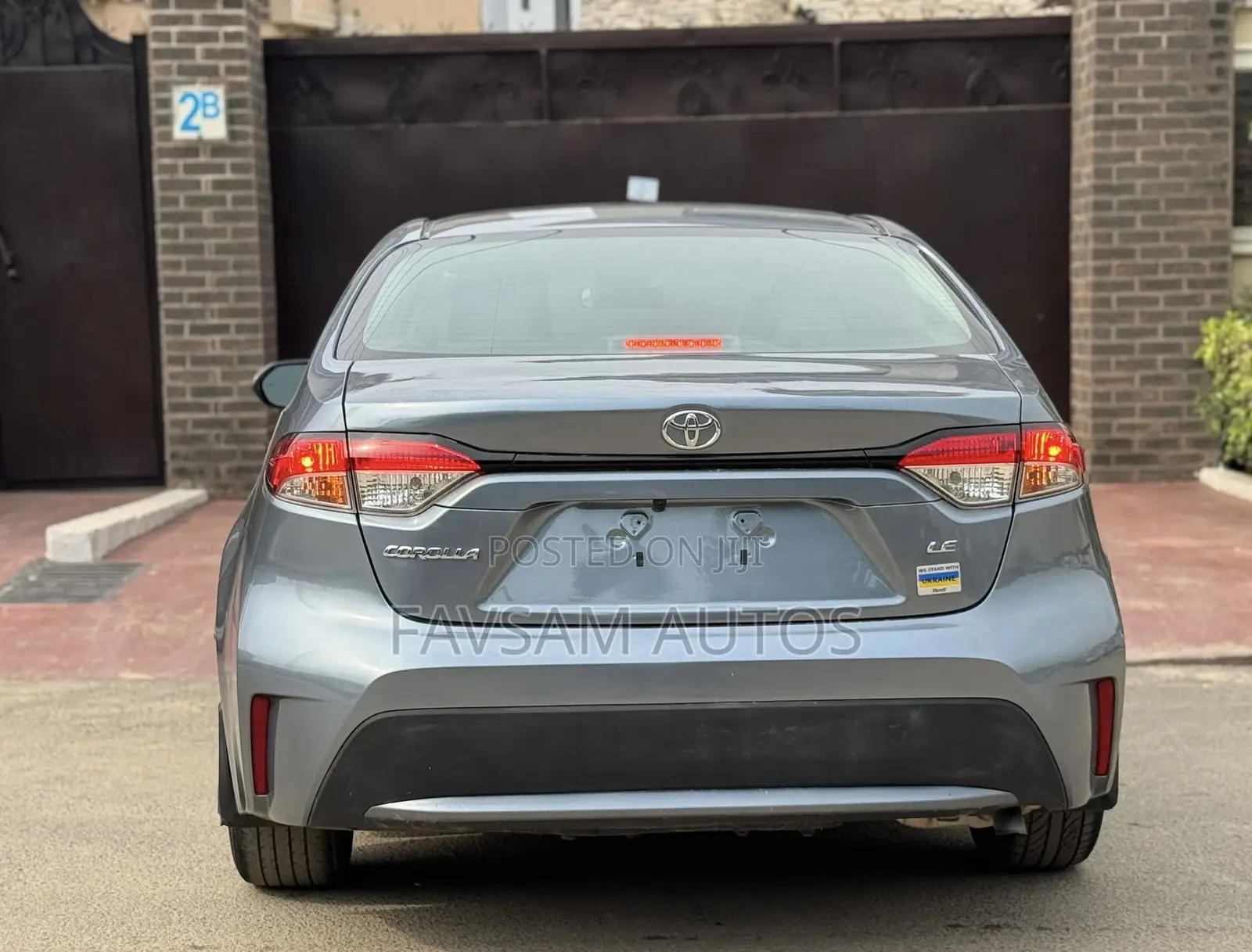 Toyota Corolla LE 2020 Blue