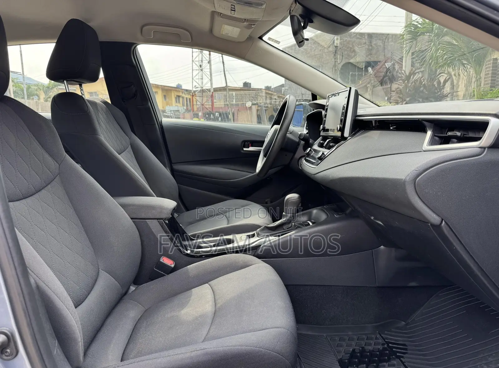 Toyota Corolla LE 2020 Blue