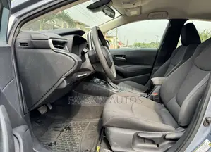 Toyota Corolla LE 2020 Blue