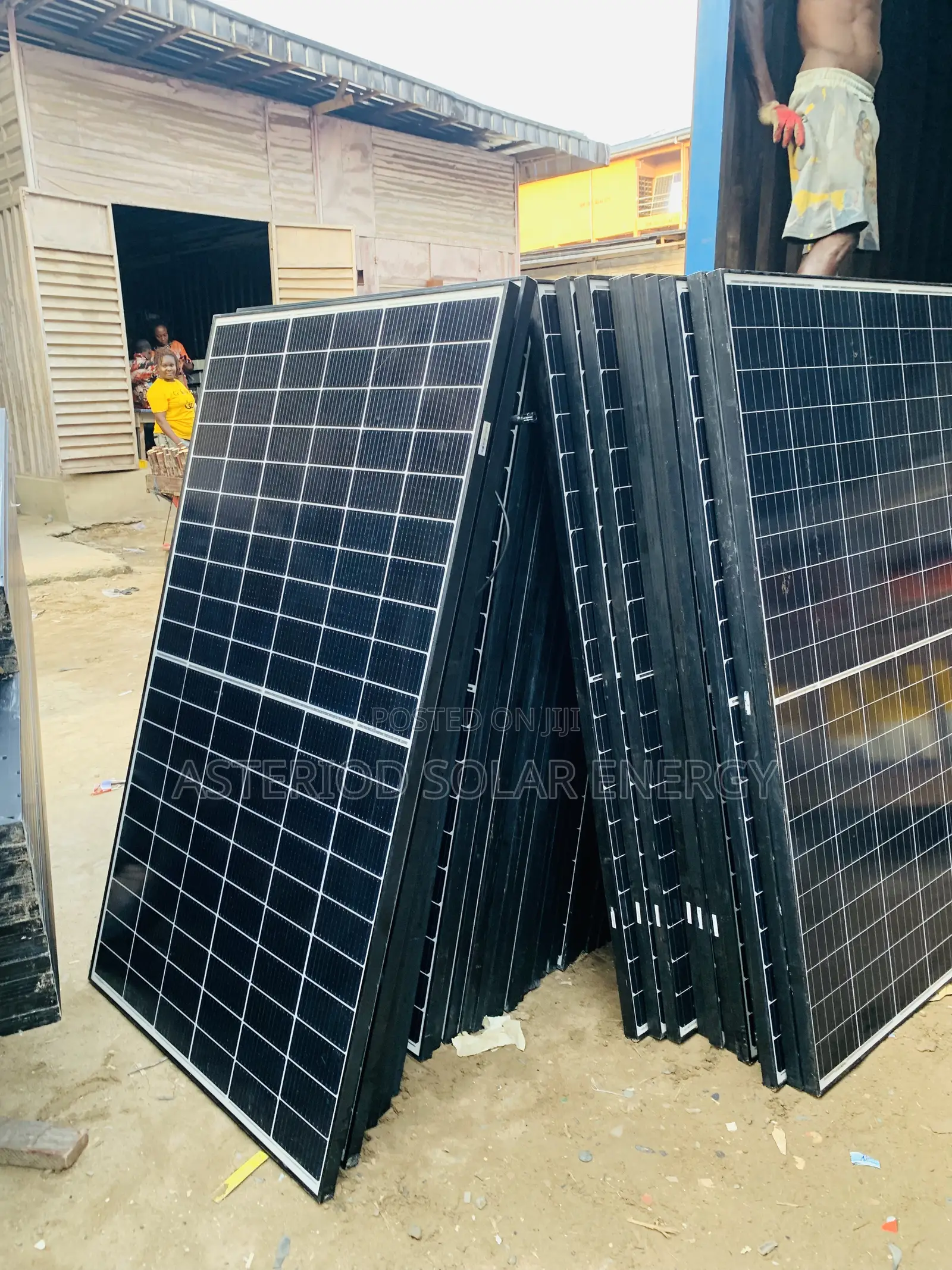470watt Longi Black Frame Solar Panel