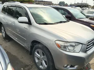 Toyota Highlander Limited 2010 Silver