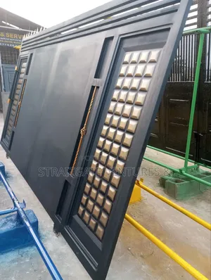 Heavy Plain Black Rolling Gate