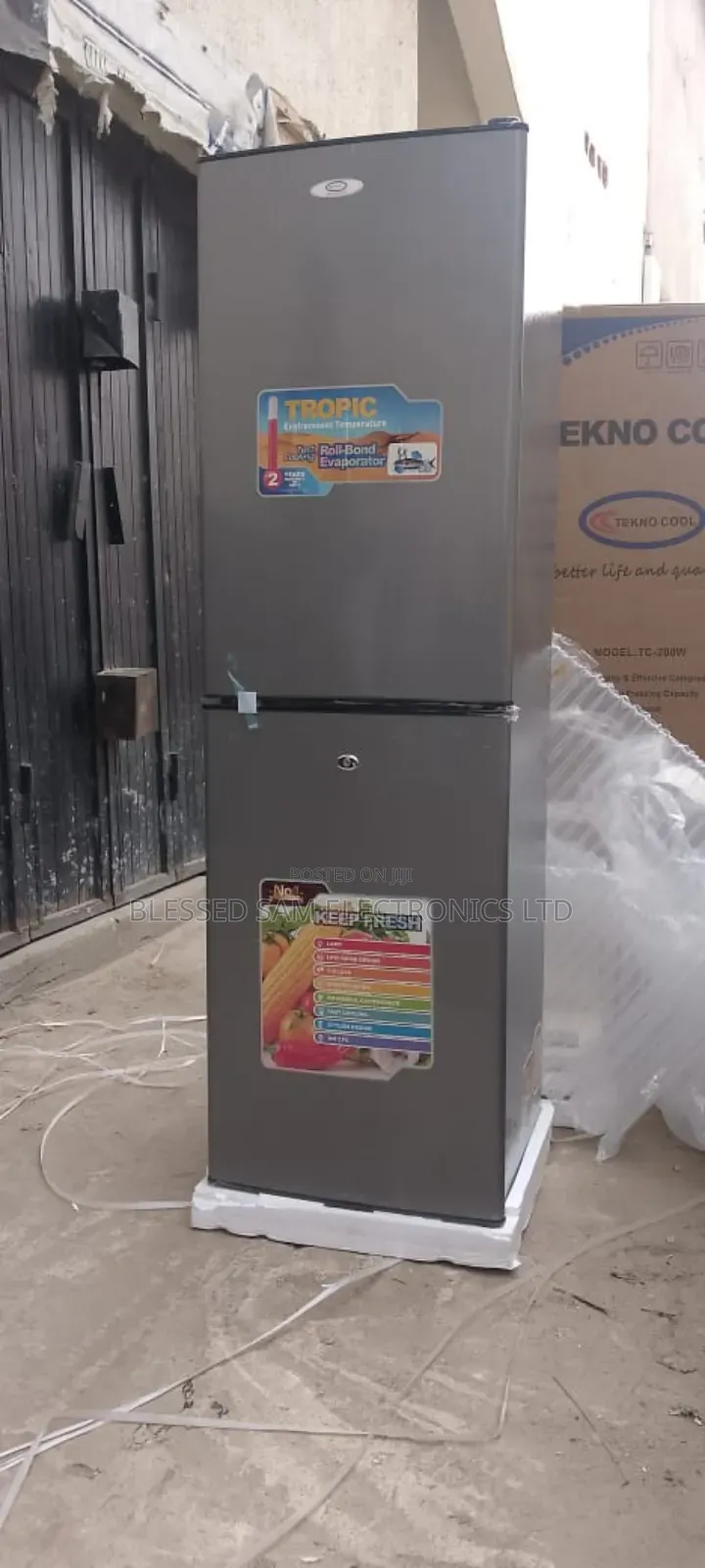 Tekno Cool Refrigerator 250 Litre Double Door Bottom Freezer > 2 Yrs