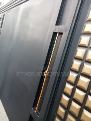 Heavy Plain Black Rolling Gate