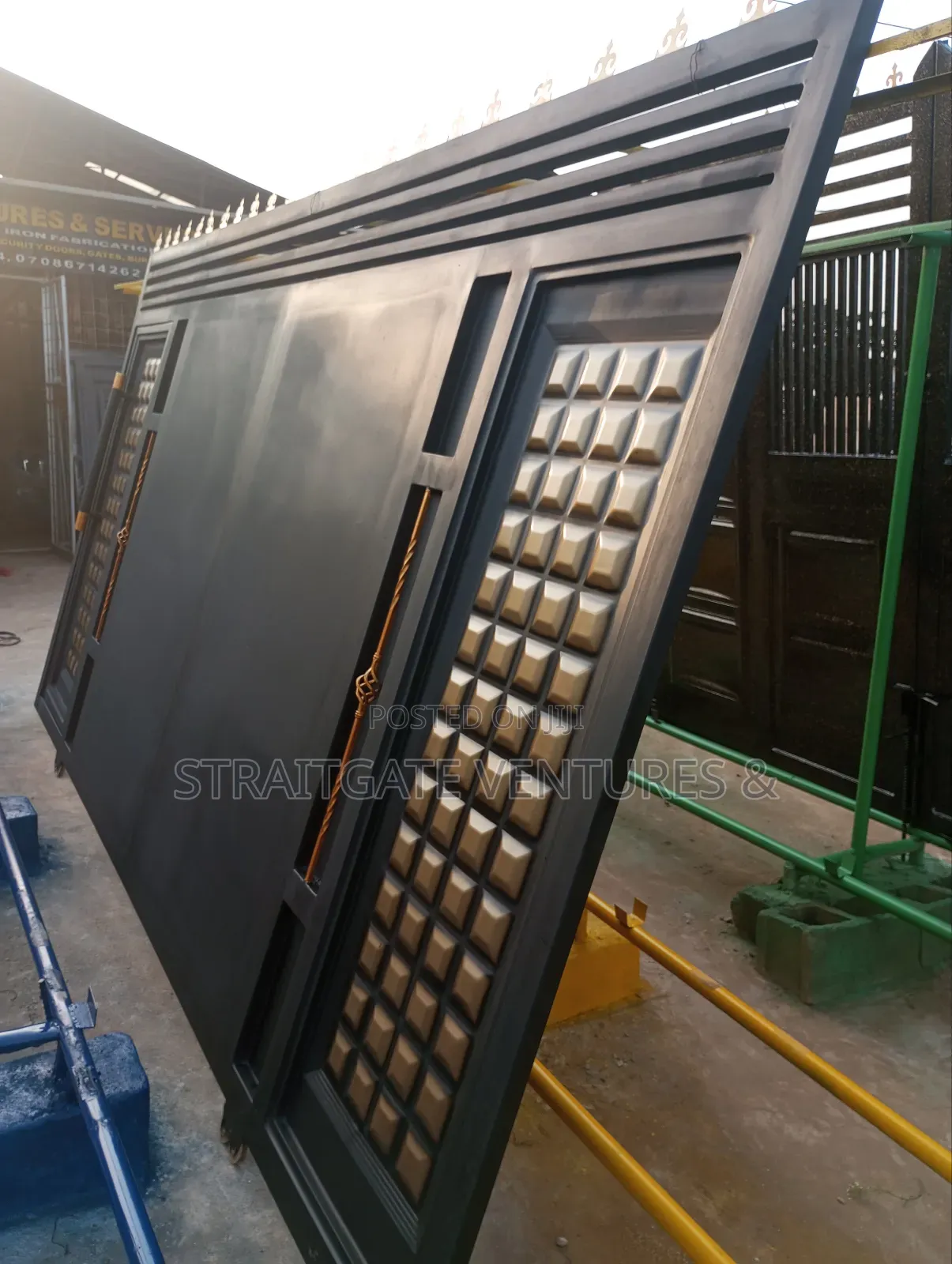 Heavy Plain Black Rolling Gate