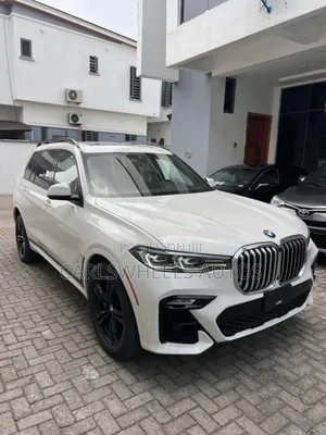 BMW X7 xDrive40i 2022 White