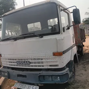 Nissan Trade Tipper Truck