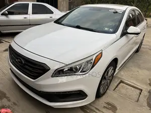 Hyundai Sonata Sport Sedan FWD (2.4L 4cyl 6A) 2016 White