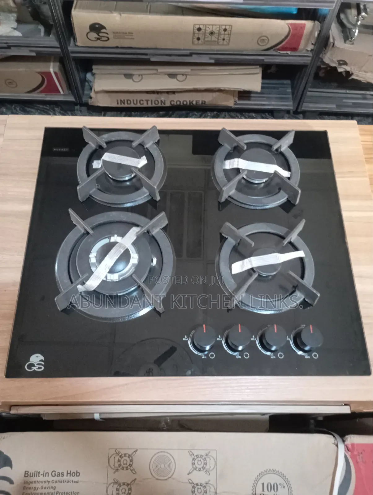 Standard Built-in Gas Cooker.