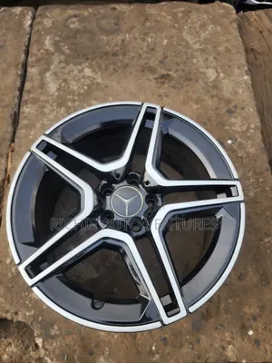 18inch Factory Mercedes Benz Rim.