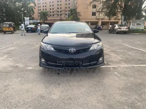 Toyota Camry SE 4dr Sedan (2.5L 4cyl 6A) 2012 Black
