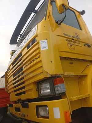 Scania Tractor Head With 8tyres