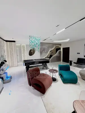 3 Bedroom Apartment Available For Shortlet