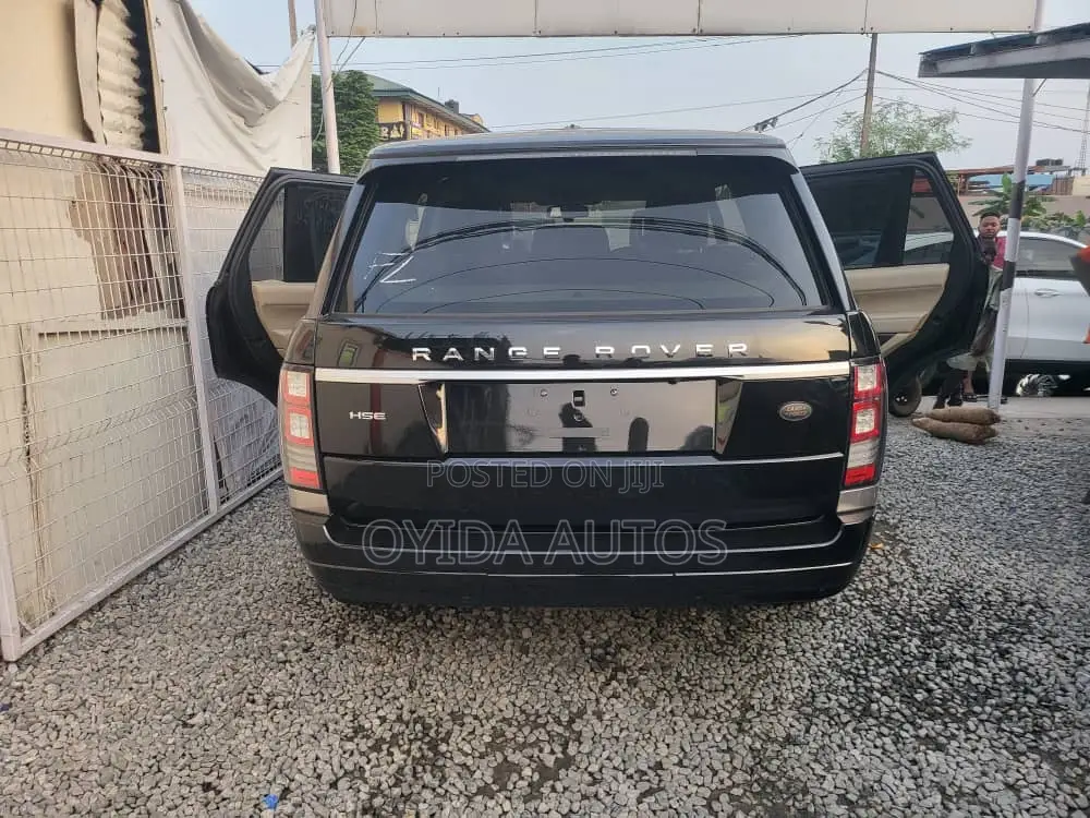 Land Rover Range Rover Vogue 2014 Black