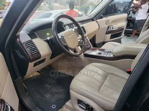 Land Rover Range Rover Vogue 2014 Black