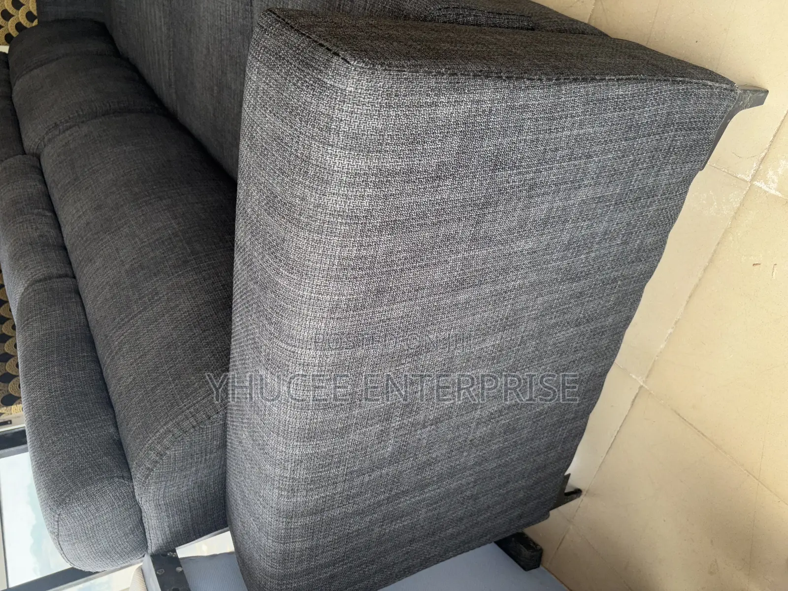 Contemporary Sofa Set