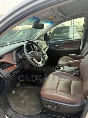 Toyota Sienna Limited Premium 7 Passenger (3.5L 6cyl 8A) 2017 Silver