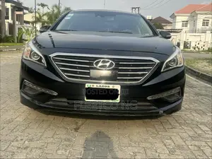 Hyundai Sonata Limited w/Brown Leather 4dr Sedan (2.4L 4cyl 6A) 2015