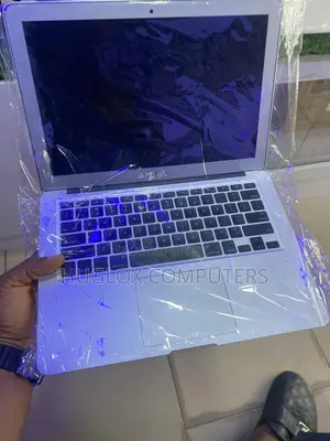 Laptop Apple MacBook 2015 4GB Intel Core I5 SSD 128GB