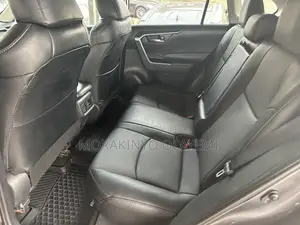 Toyota RAV4 2020 Gray
