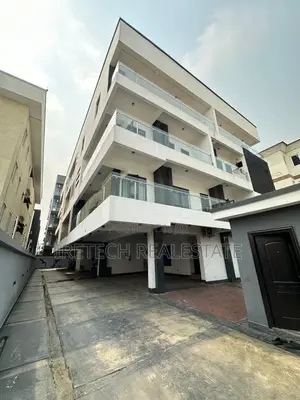 4bdrm Townhouse/Terrace in Ikate for sale
