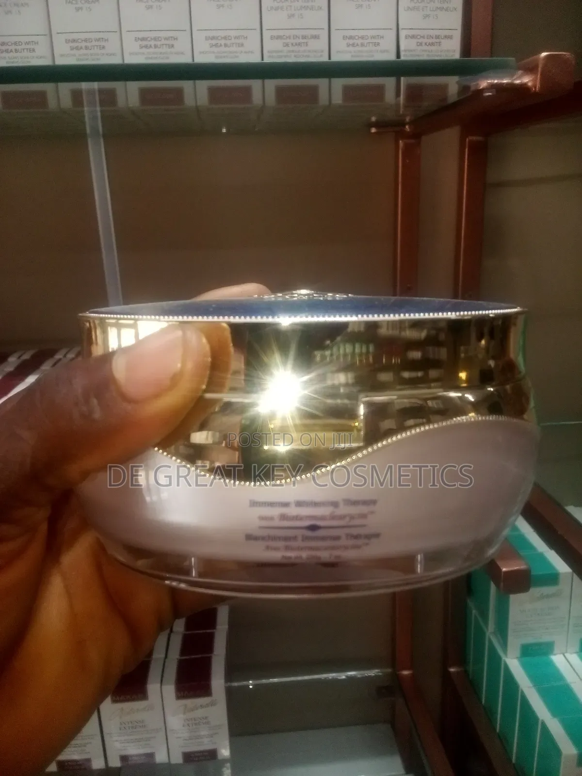Immense Whitening Therapy With Biotermaclearycin