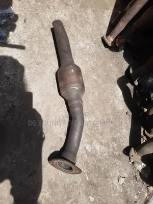 Center Catalyst for for Toyota Rav4 4plug 2008 Model