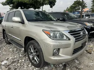 Lexus LX 570 AWD 2015 Gold