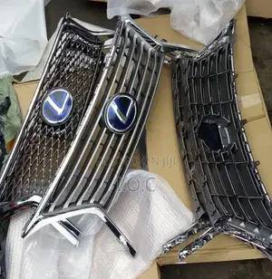 Front Grill Rx 350 2015 Le and Se
