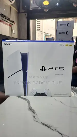 Brandnew Ps5 Slim Standard Edition 1tb