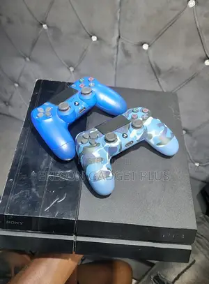 Uk Used Ps4 Fat With 2pads and 12games Fc26