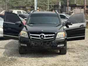 Mercedes-Benz GLK-Class 2010 Black