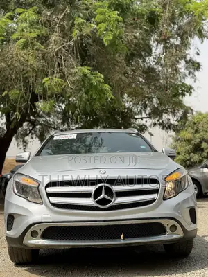 Mercedes-Benz GLA 250 2017 Silver