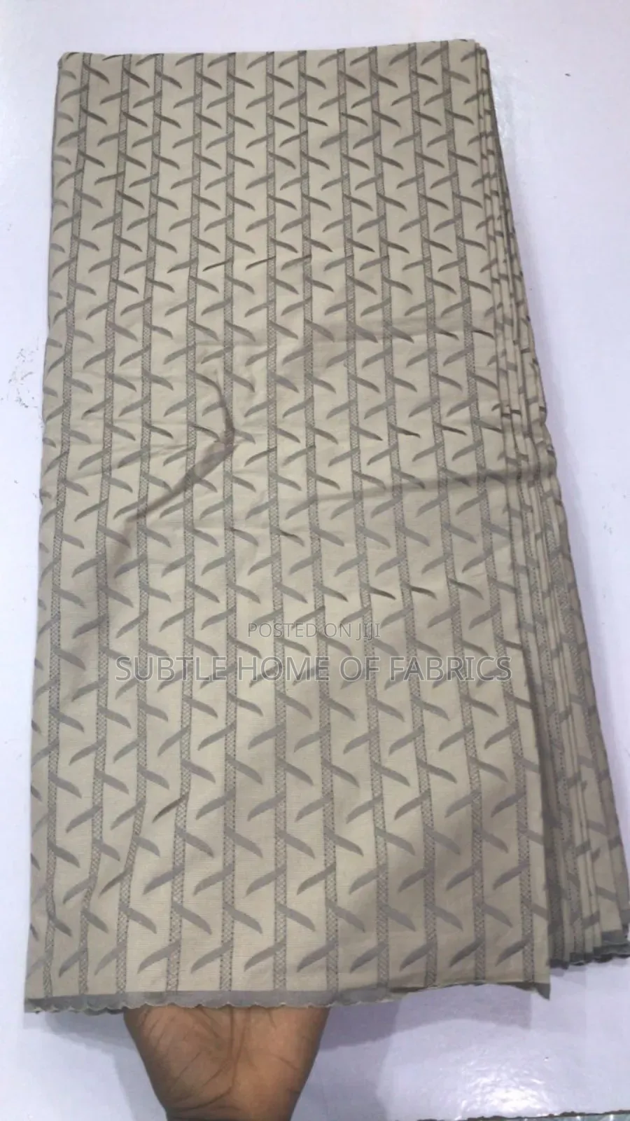 High-End Designer Fabric for Distinguished Men Luxury Tailoring