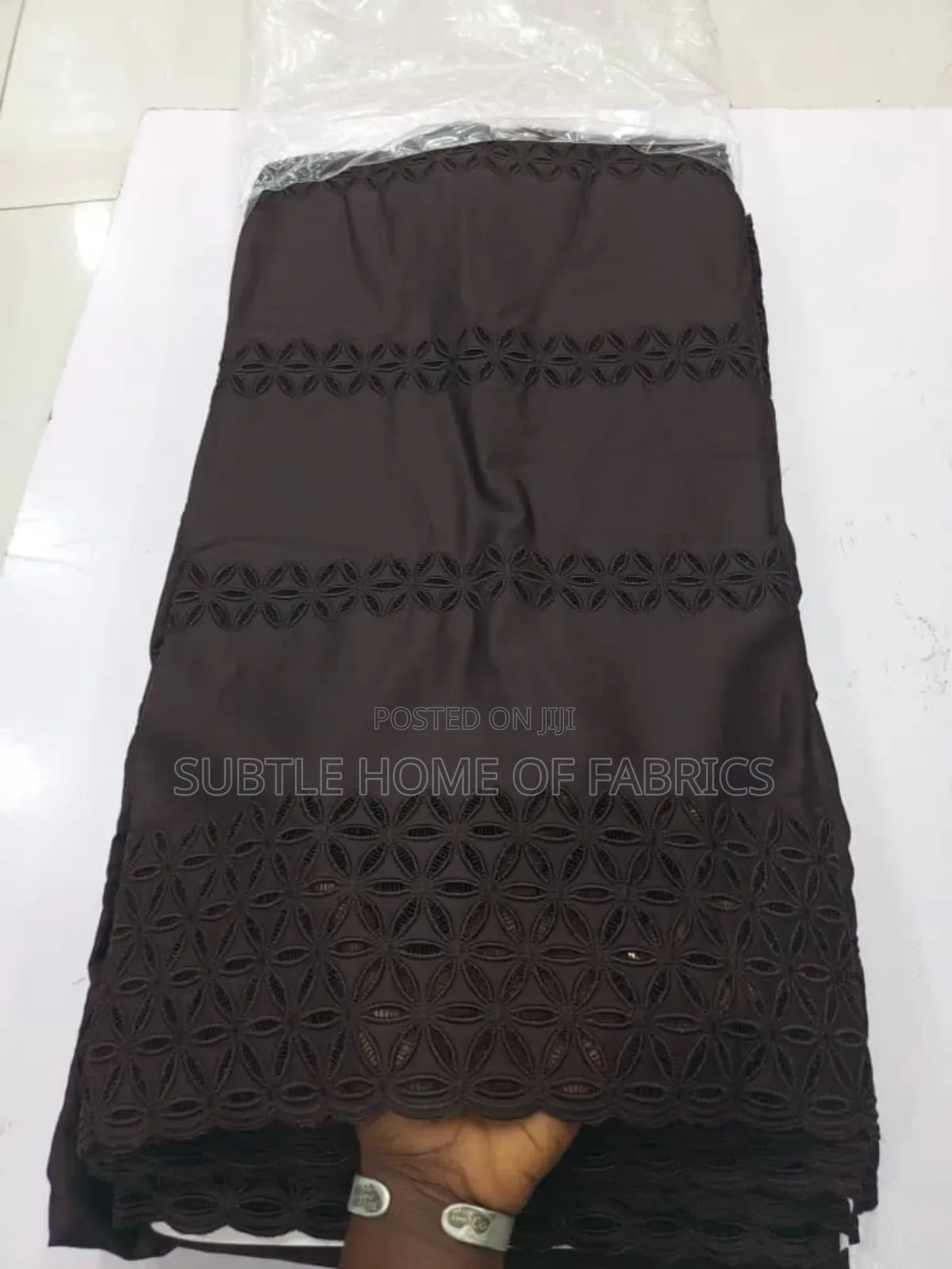 High-End Designer Fabric for Distinguished Men Luxury Tailoring