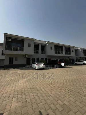 4bdrm Duplex in Kado for sale