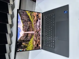 Laptop Dell Precision 5680 32GB Intel Core I7 SSD 512GB